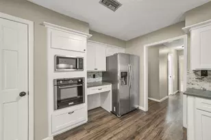 25302 Fairbrook Ln, Spring, TX 77373 - Photo 11
