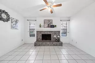 10555 Turtlewood Ct, Houston, TX 77072 - Photo 3