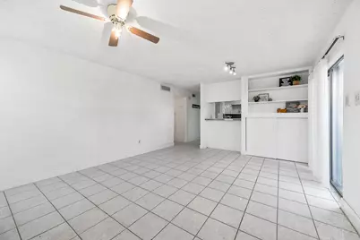 10555 Turtlewood Court #3008, Houston, TX 77072 - Photo 5