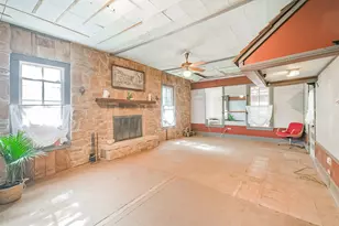 6606 Longpoint Rd, Burton, TX 77835 - Photo 7