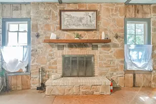 6606 Longpoint Rd, Burton, TX 77835 - Photo 25