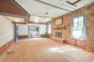 6606 Longpoint Rd, Burton, TX 77835 - Photo 5