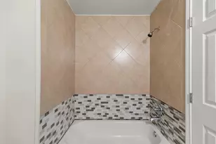14106 Kinsbourne Ln, Houston, TX 77014 - Photo 21