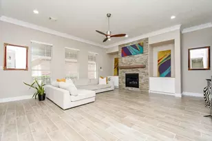 59 Champion Villa Dr, Houston, TX 77069 - Photo 3