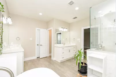 59 Champion Villa Drive, Houston, TX 77069 - Photo 7