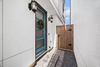 3312 W 12th Street, Houston, TX 77008 - Photo 3