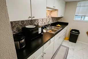 7216 Crownwest St, Houston, TX 77072 - Photo 11