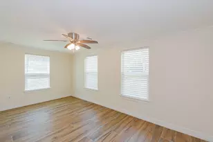 401 Oaklawn St, League City, TX 77573 - Photo 7