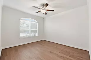 18915 Hilltop Valley Dr, Cypress, TX 77429 - Photo 23