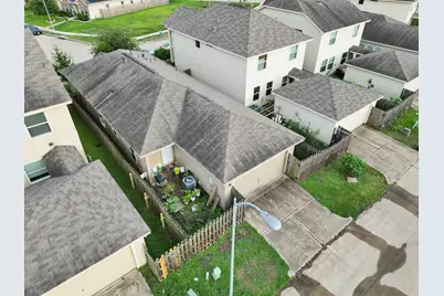 7402 Granite Terrace Lane, Houston, TX 77083 - Photo 25