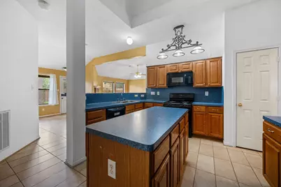 2818 Blue Jay Circle, Humble, TX 77396 - Photo 7
