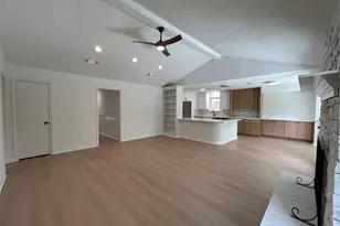 12118 Dorrance Ln, Meadows Place, TX 77477 - Photo 5
