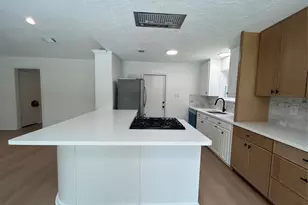 12118 Dorrance Ln, Meadows Place, TX 77477 - Photo 7