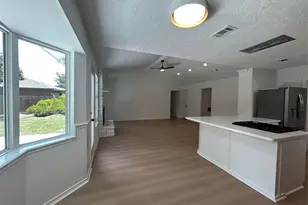 12118 Dorrance Ln, Meadows Place, TX 77477 - Photo 11
