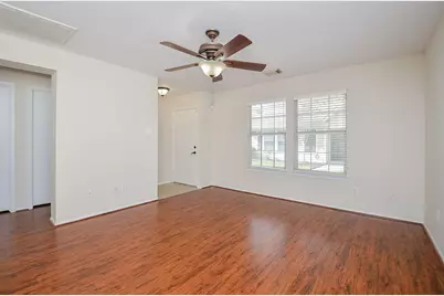 6138 Settlers Lake Circle E, Katy, TX 77449 - Photo 5