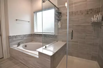 2806 Oakheath Crest Court, Pearland, TX 77089 - Photo 17