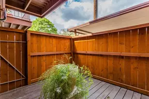 3401 Timmons Ln, Houston, TX 77027 - Photo 5