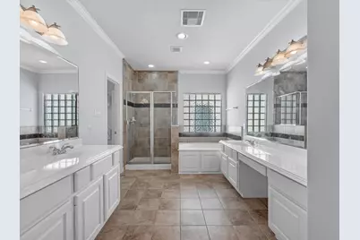 11643 Royal Oaks View, Houston, TX 77082 - Photo 17