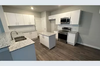 9812 Grosbeak Lane, Magnolia, TX 77354 - Photo 7