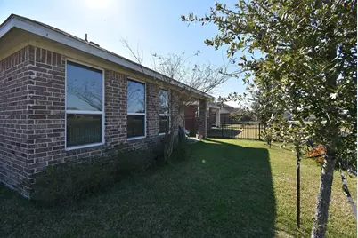 13038 Leisure Cove Drive, La Marque, TX 77568 - Photo 37