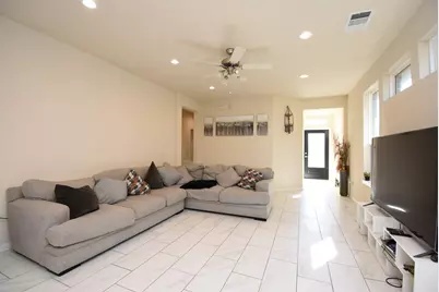 13038 Leisure Cove Drive, La Marque, TX 77568 - Photo 9