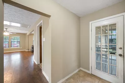 130 Airway Drive, Houston, TX 77037 - Photo 17