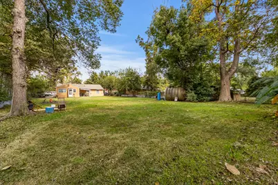 130 Airway Drive, Houston, TX 77037 - Photo 33