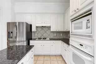 5913 Dolores St, Houston, TX 77057 - Photo 15