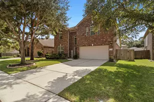 13846 McKinney Creek Ln, Houston, TX 77044 - Photo 1