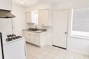 7818 Oak Knoll Ln Ln, Houston, TX 77028 - Photo 11