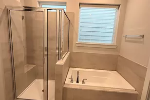 608 Thornton Rd, Houston, TX 77018 - Photo 9