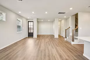 10002 Rustic Charm St, Houston, TX 77080 - Photo 7