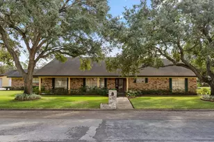 3012 Encino Ave, Bay City, TX 77414 - Photo 1