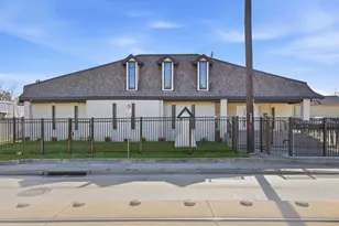 3911 Fulton St, Houston, TX 77009 - Photo 1