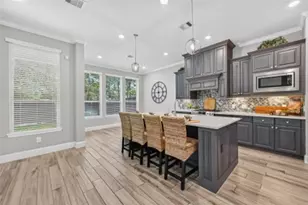 51 Banbury Ct, Tomball, TX 77375 - Photo 9
