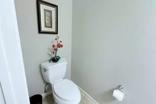 27 Umbria Ln, The Woodlands, TX 77382 - Photo 11