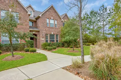 27 Umbria Lane, The Woodlands, TX 77382 - Photo 3