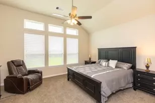 2401 Trocadero Ln, League City, TX 77573 - Photo 17