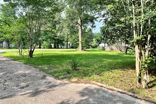 9157 White Oak Dr, Conroe, TX 77384 - Photo 3