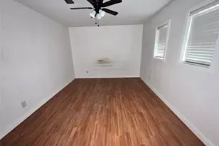 9157 White Oak Dr, Conroe, TX 77384 - Photo 11