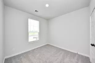 247 Southern Sound Dr, Crosby, TX 77532 - Photo 3