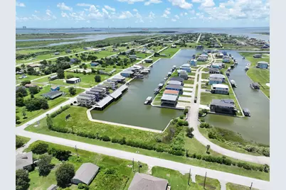 1513 Laguna Harbor Lane, Port Bolivar, TX 77650 - Photo 19