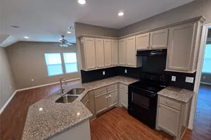 438 Spence Ln, Crosby, TX 77532 - Photo 7