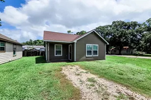 438 Spence Ln, Crosby, TX 77532 - Photo 3