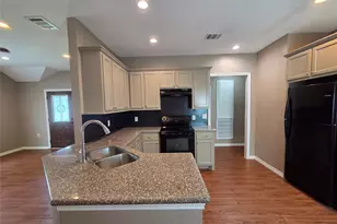 438 Spence Ln, Crosby, TX 77532 - Photo 9