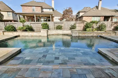 35 Winhall Place, The Woodlands, TX 77354 - Photo 3