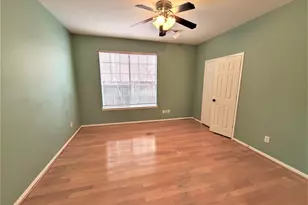 1719 Abellfield Ln, Sugar Land, TX 77478 - Photo 11