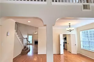 1719 Abellfield Ln, Sugar Land, TX 77478 - Photo 3