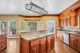 907 Remington Ct, Friendswood, TX 77546 - Photo 7