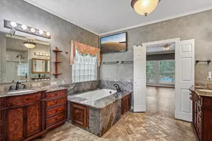 907 Remington Ct, Friendswood, TX 77546 - Photo 15